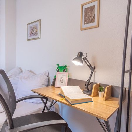 Apartamento 4K Tv, Soundbar, Ausblick Bad Dürrenberg Exterior foto